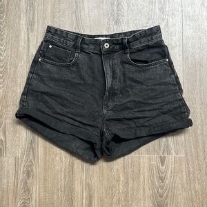 ZARA Black Mom Shorts - Size 10